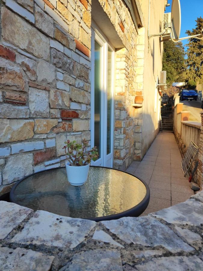 Apartment Istra Near Beach 罗维尼 外观 照片
